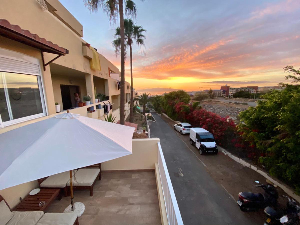 Loft Playa Torviscas,Garaje Gratis , Recien Reformado Costa Adeje (Tenerife) Exterior photo